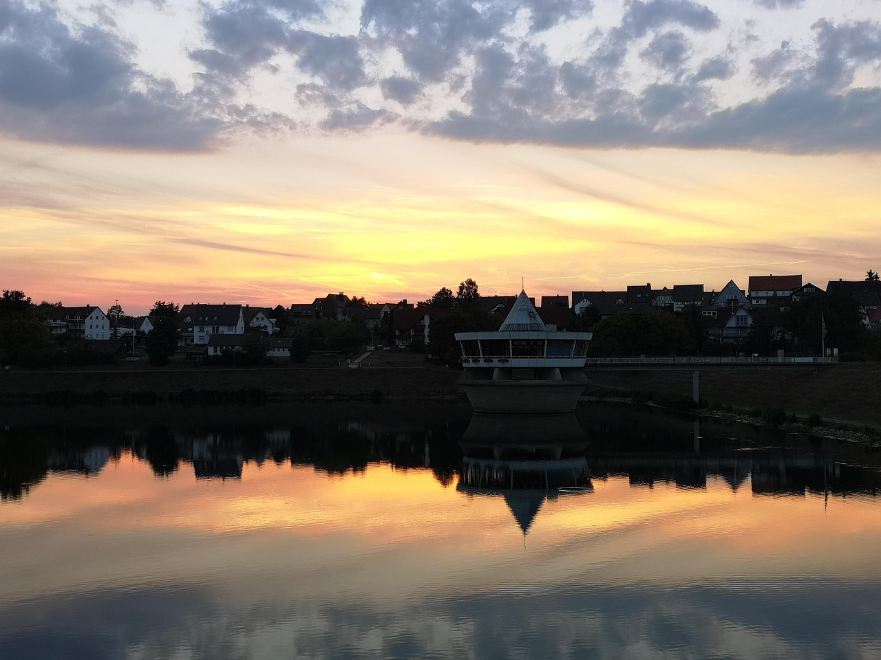 夏バテで体調不良の時、食事は何から始めるべき？