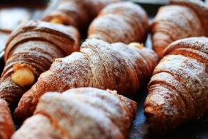 夏バテの時に甘いものだけ食べるデメリットとは？