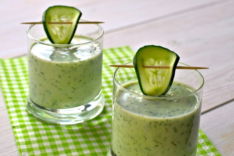 夏バテを乗り切るための冷たいスープ人気レシピは？