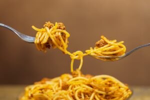 夏バテを解消するための冷たい麺の栄養不足対策は？